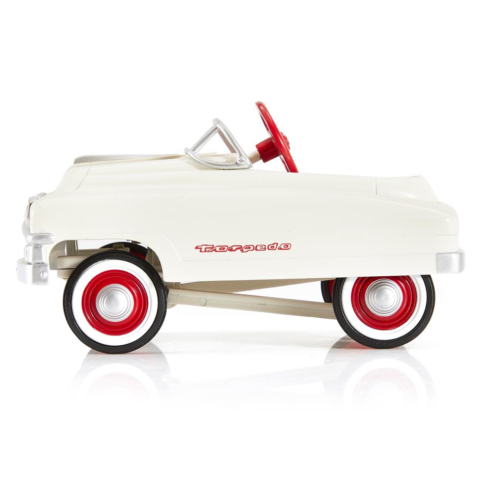 White Toy Car (A+D)