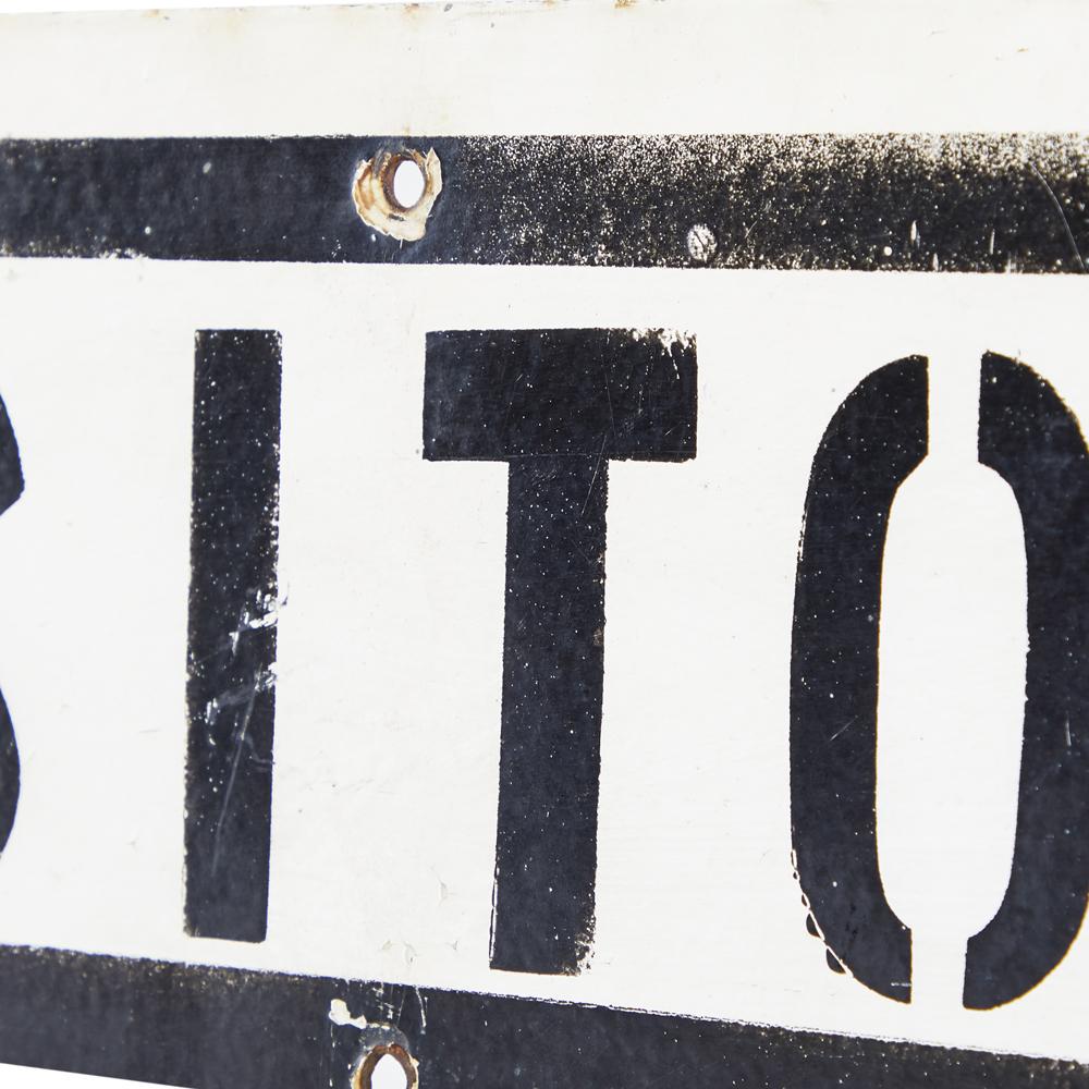 White Visitors Sign (A+D)