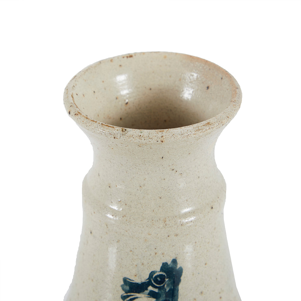 White Seahorse Vase (A+D)