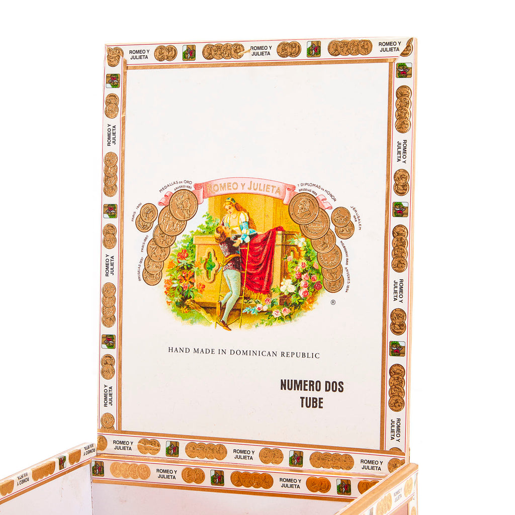 Tan 'Romeo Y Julieta' Cigar Box (A+D)