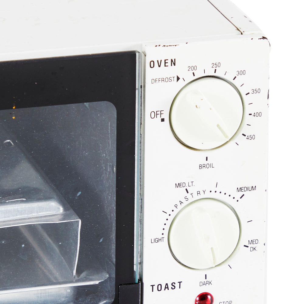 White Proctor Silex Toaster Oven