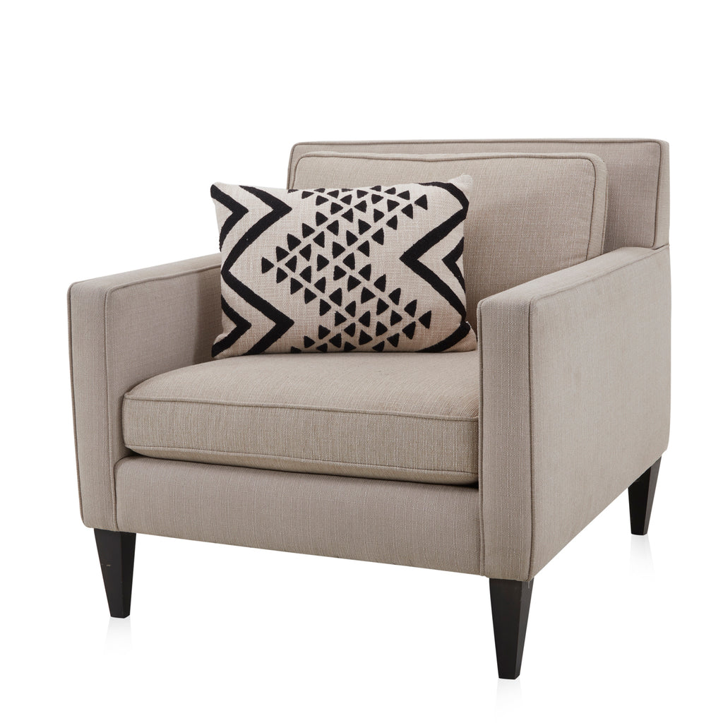 Tan & Black Triangle Zig-Zag Pillow