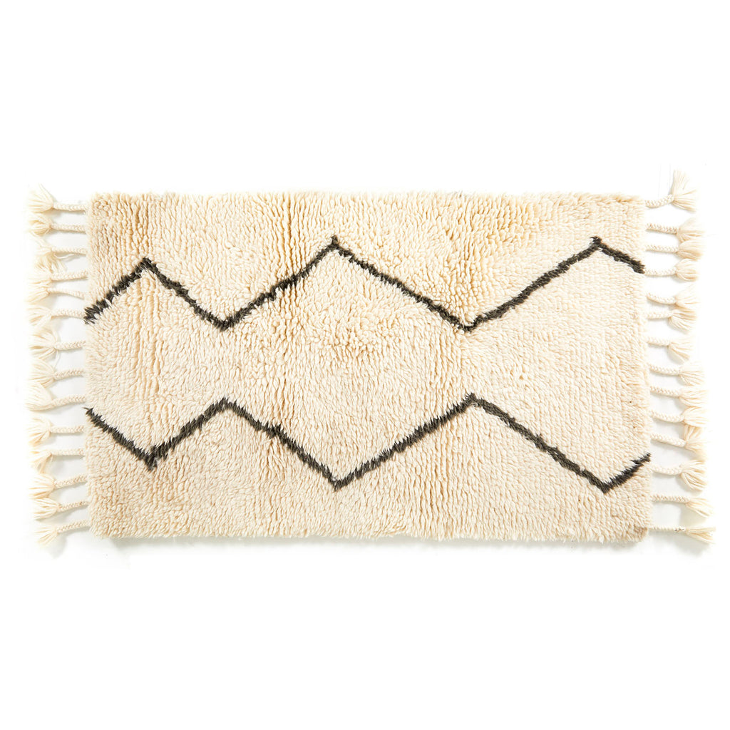Small Cream Flokati Zig-Zag Rug with Tassels