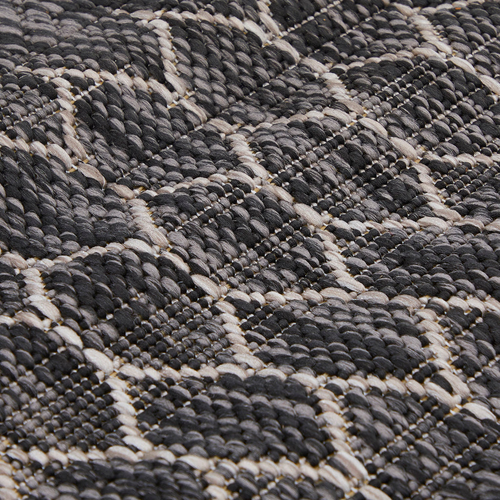 Chainlink Pattern Woven Rug