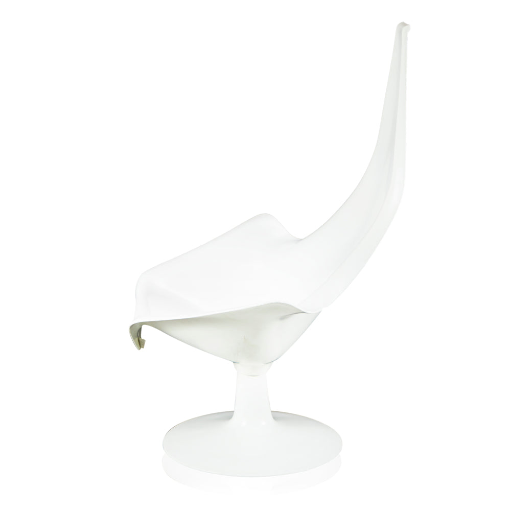 White Tri-Point Mod Lounge Chair