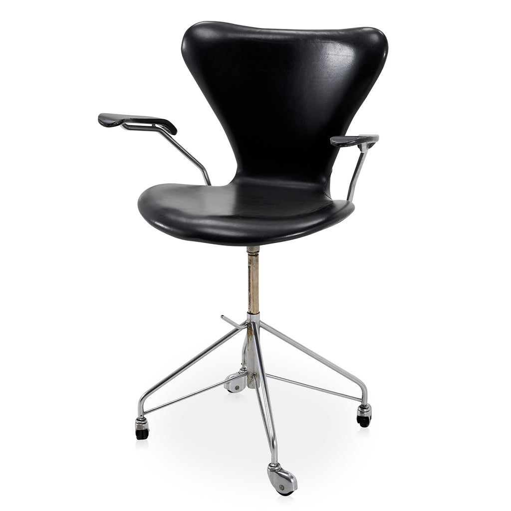 Black Ant Chair on Casters
