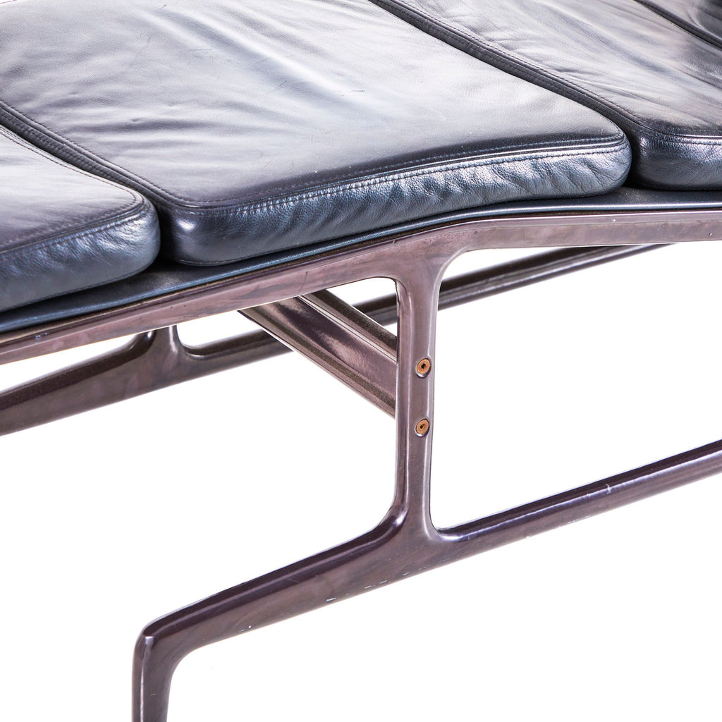 Black Padded Leather Chaise Lounger