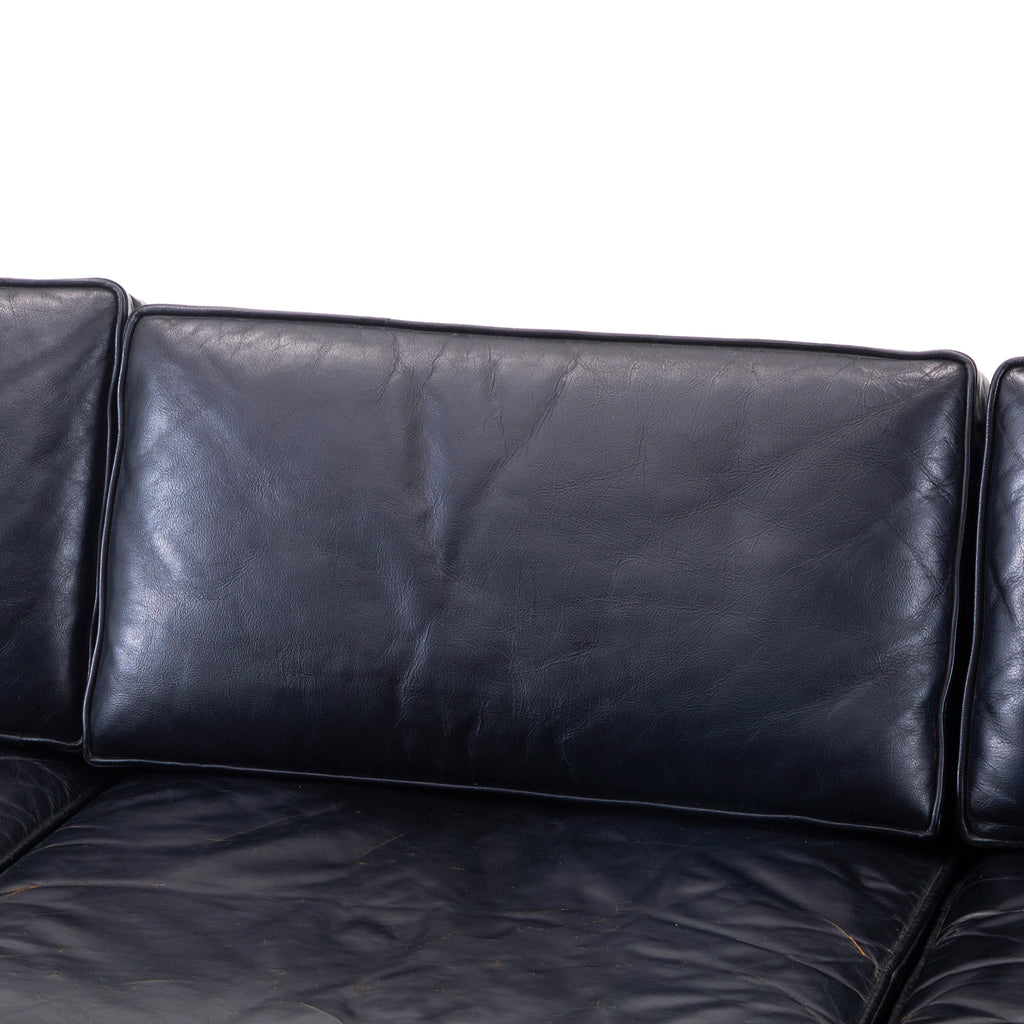 Black Three-seater Leather Sofa