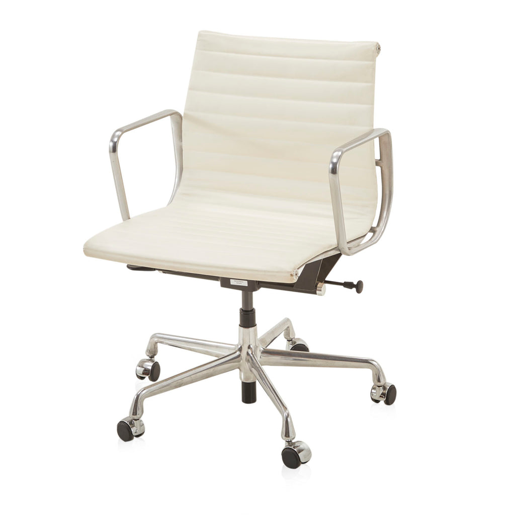 White Low Back Aluminum Group Rolling Office Chair