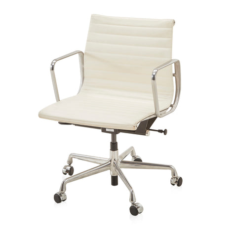 White Low Back Aluminum Group Rolling Office Chair