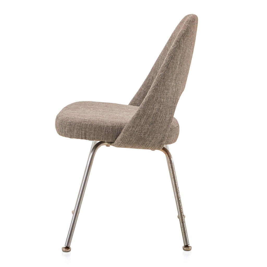 Light Grey Upholstered Saarinen Conference Chair