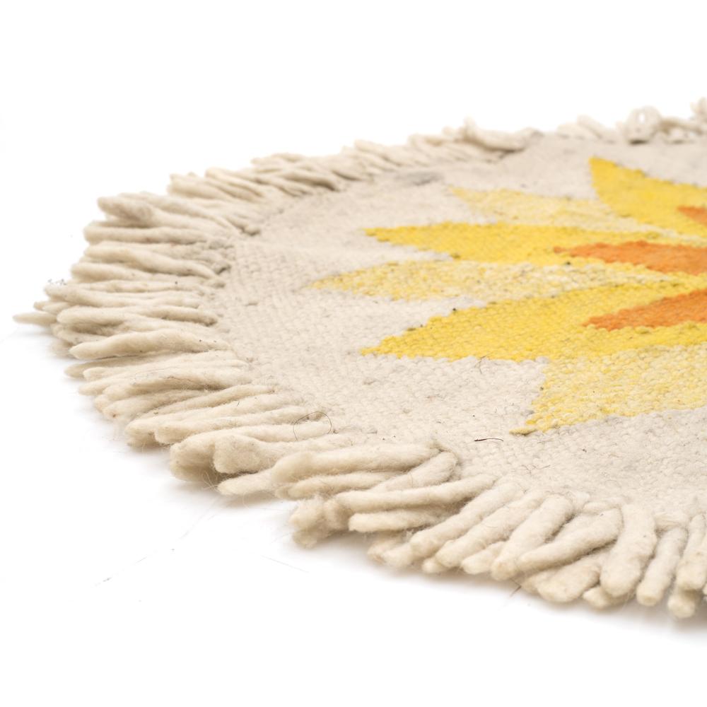 Tiny White Yellow Flower Round Rug with Fringe