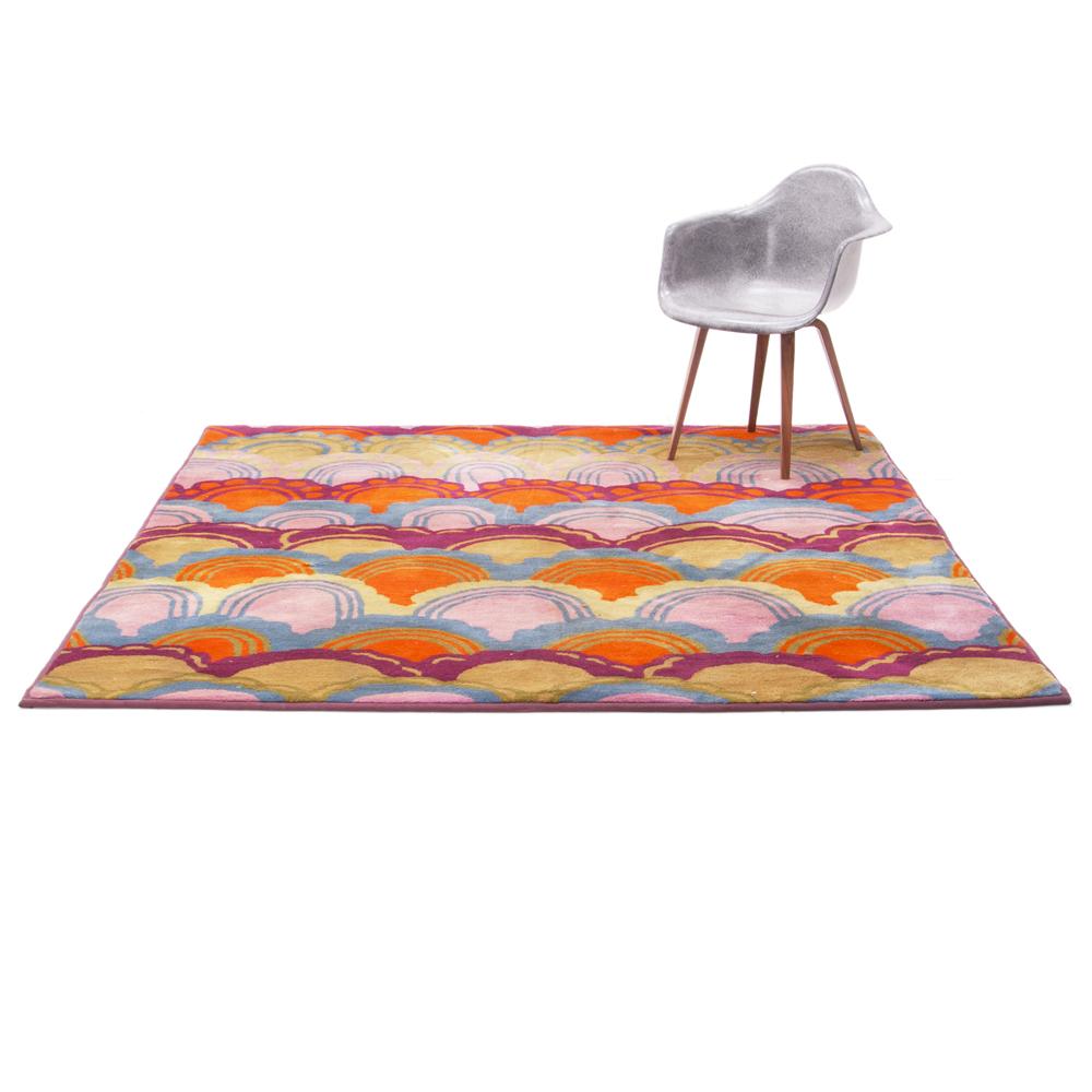 Colorful Scallop Pattern Vintage Rug