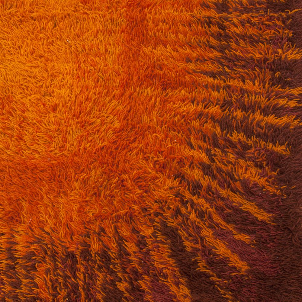 Sunburst Shag Rug