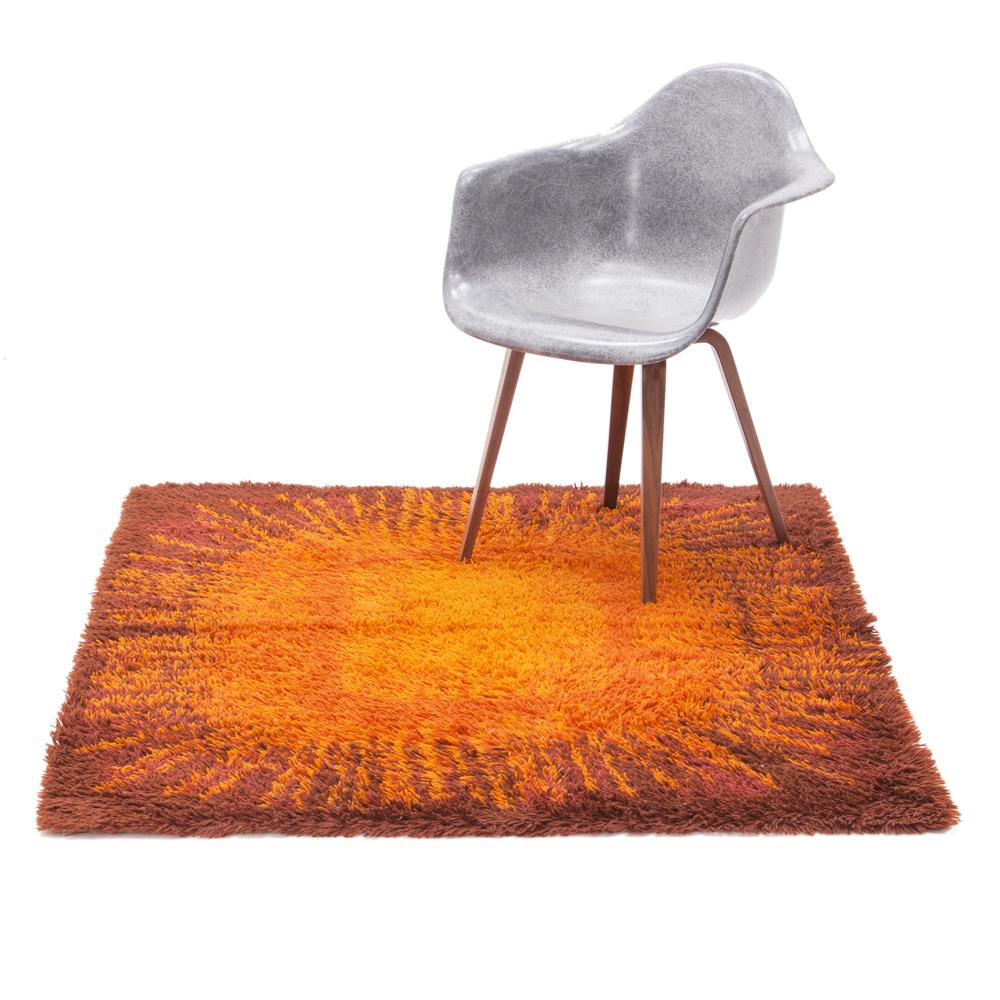 Sunburst Shag Rug