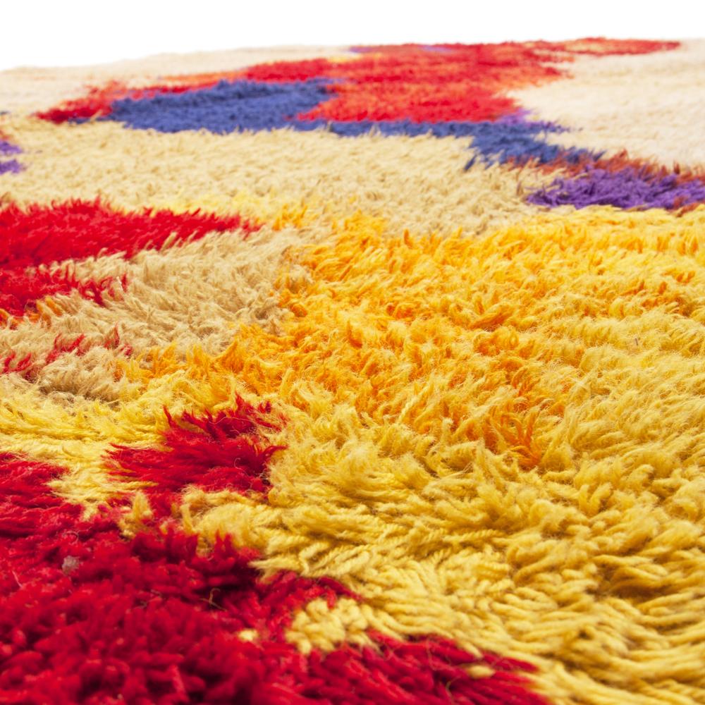 Red & White Modern Colorful Splattered Paint Rug