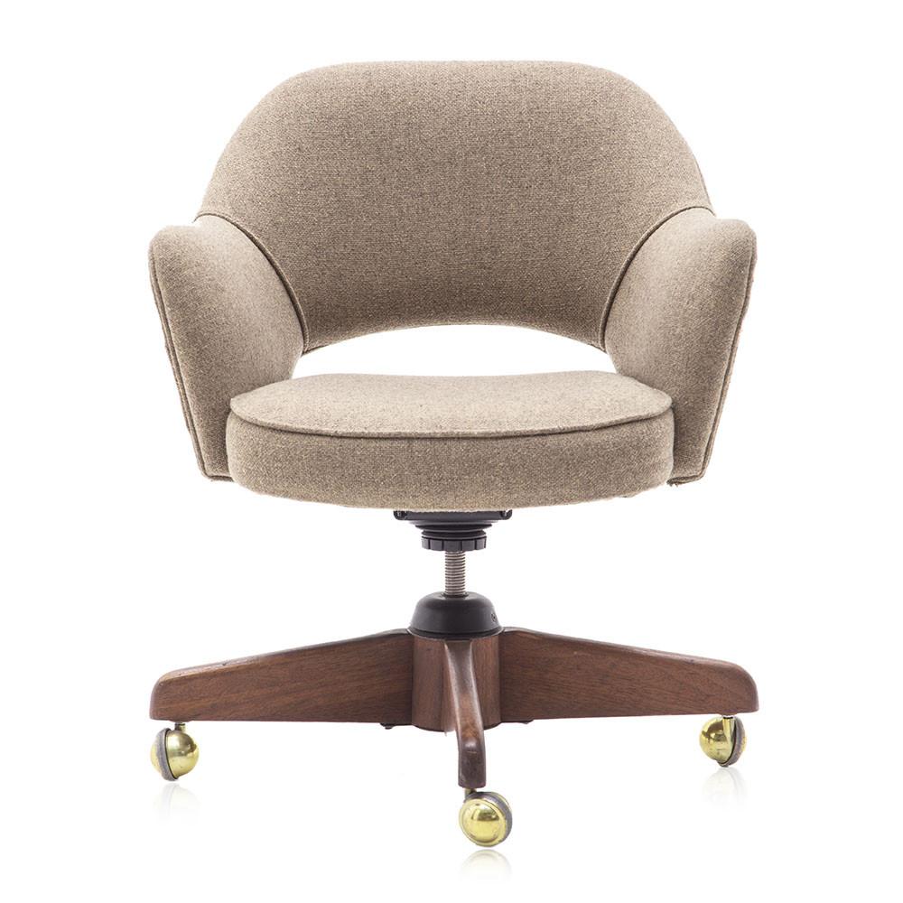 Beige Saarinen Style Executive Chair