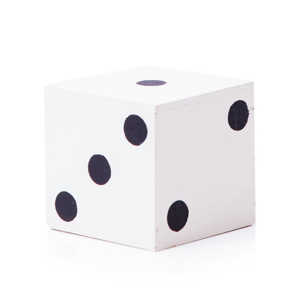 White Yard Dice Game (A+D)