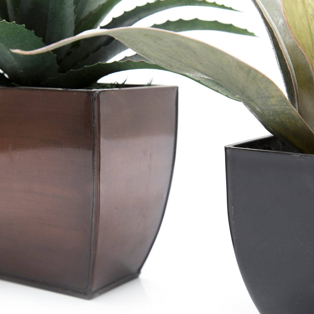 Black and Brown Planter