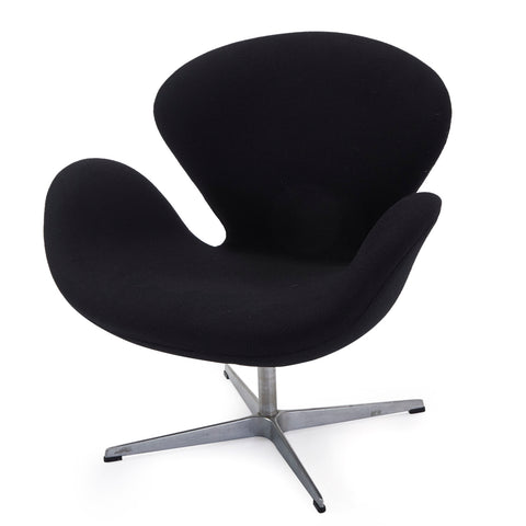 Swan Chair - Black