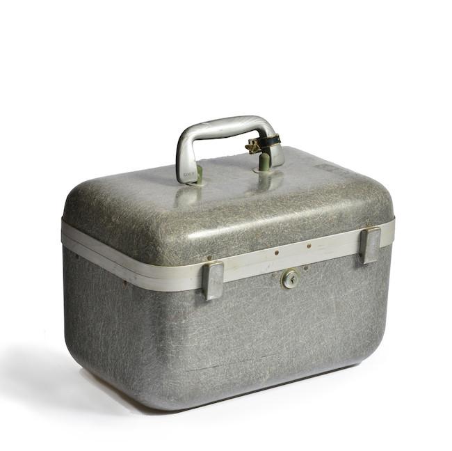 Travel Cosmetic Luggage - Silver
