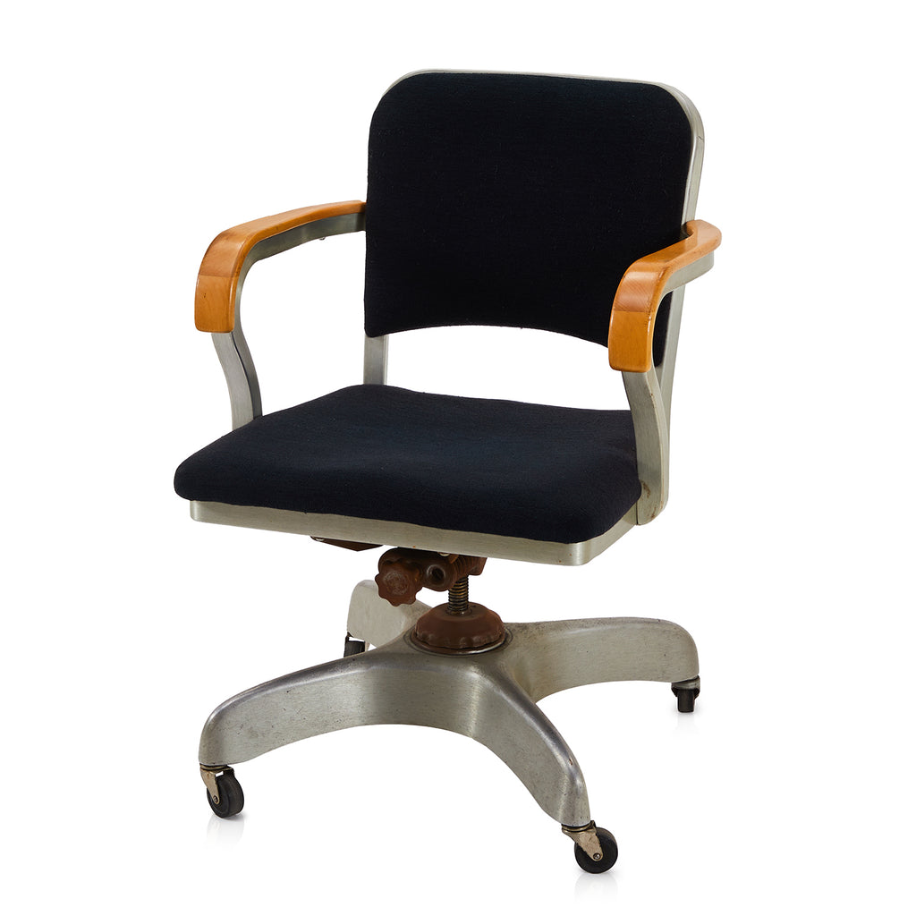 Black Cushioned Office Swivel Chair