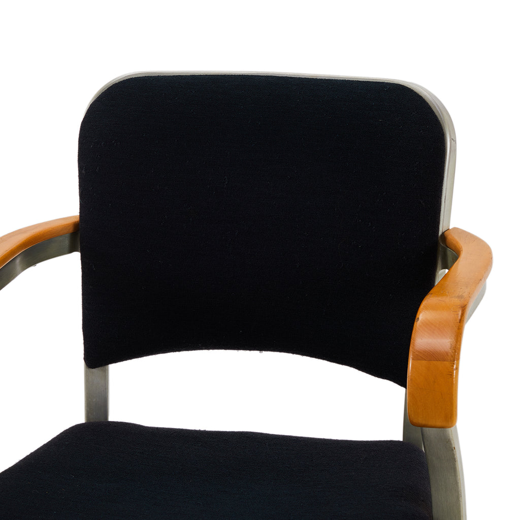 Black Cushioned Office Swivel Chair